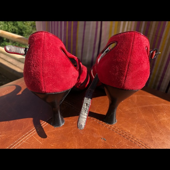 Linea Paola red suede hour glass heel size 8 - Picture 4 of 5